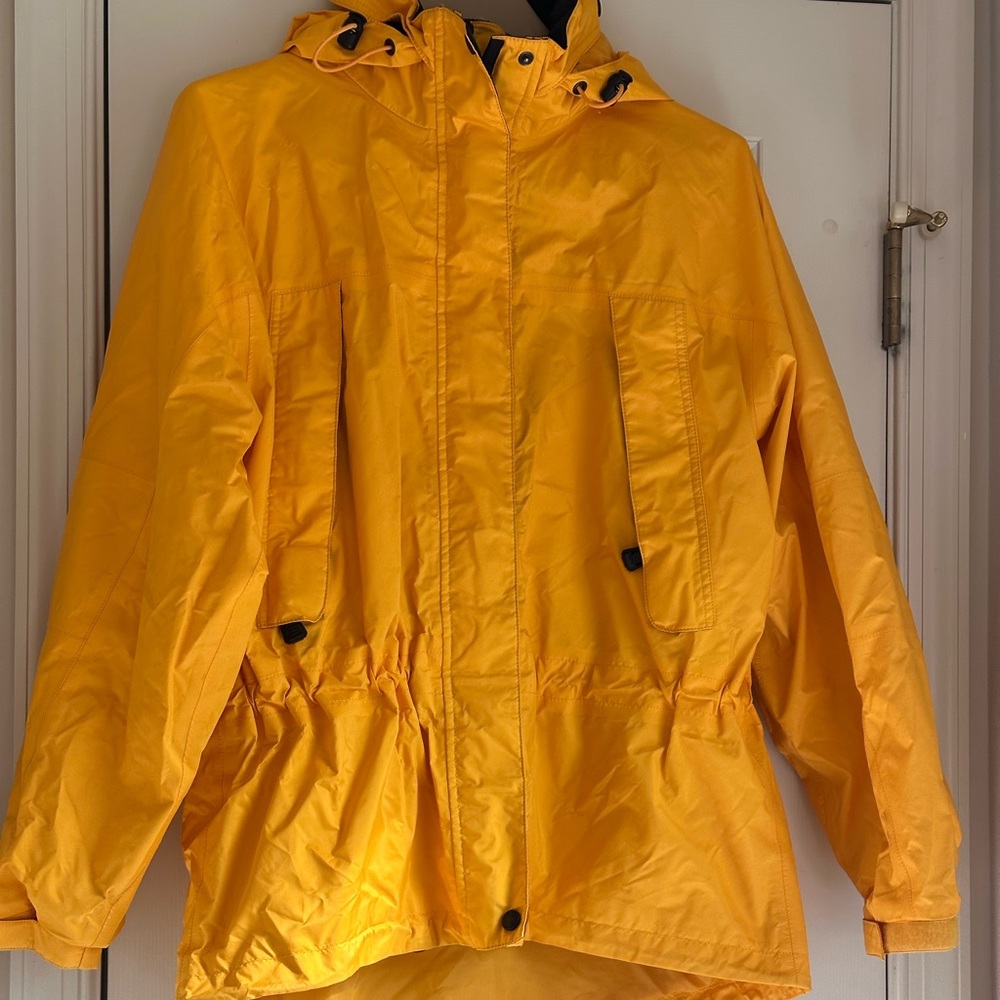 Eddie Bauer’s Women Raincoat Size M